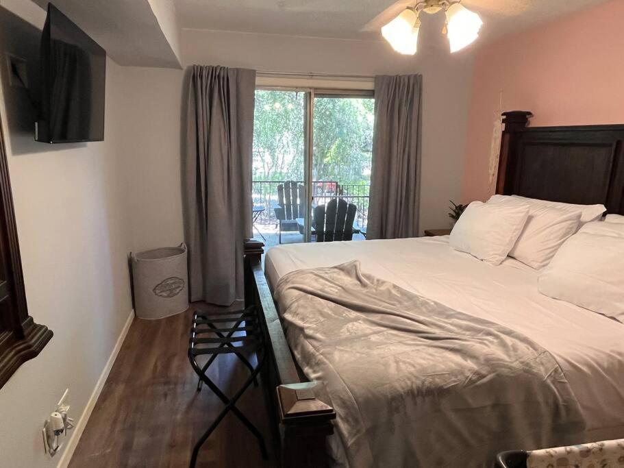 Healing Haven King Bed Suite Dallas Extérieur photo