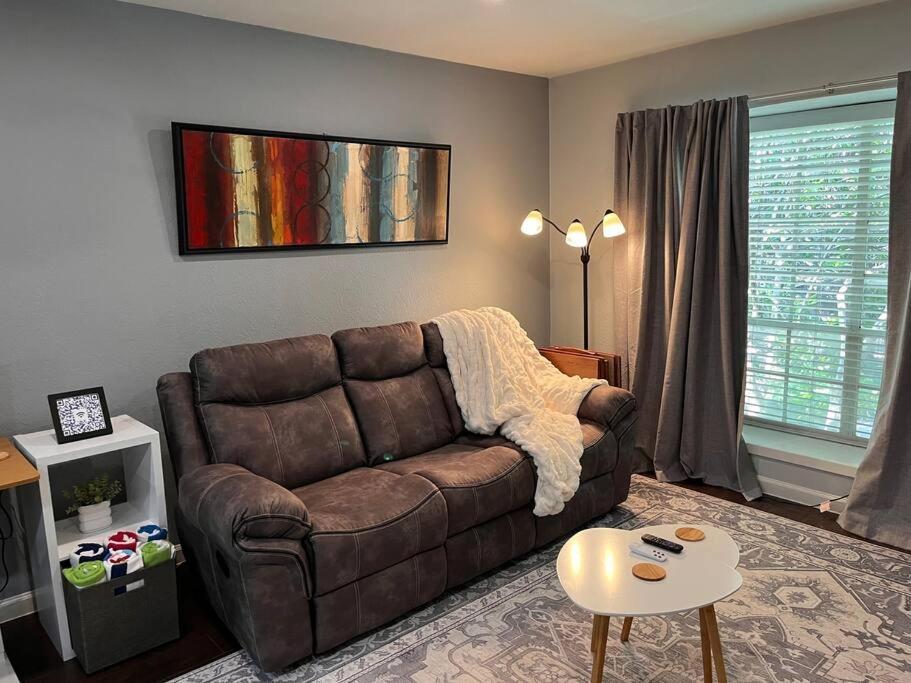 Healing Haven King Bed Suite Dallas Extérieur photo